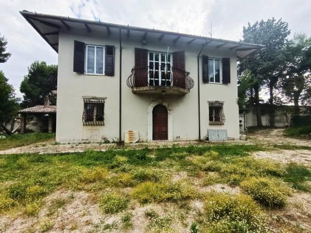 Villa Indipendente in vendita a Marche, Ancona