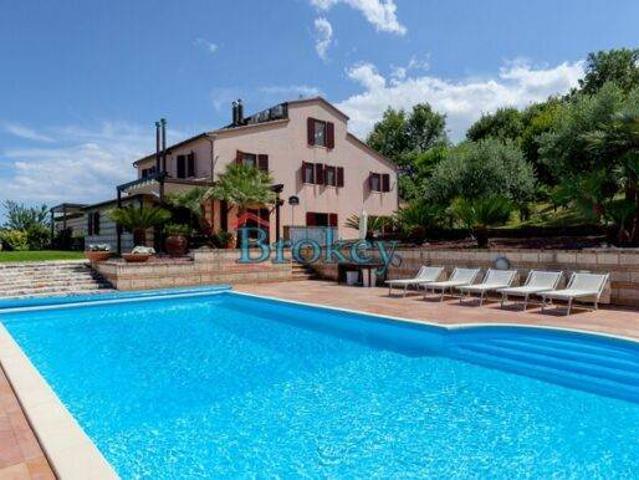 Villa Indipendente in vendita a Marche, Ancona