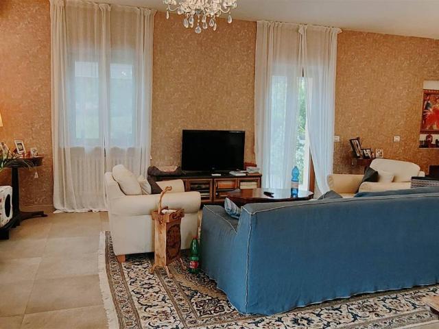 Villa Indipendente in vendita a Baraccola Sud, Marche
