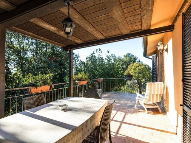 Villa Indipendente in vendita a Marche, Ancona