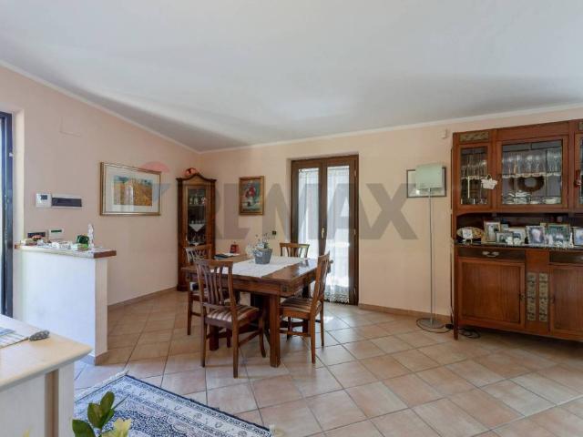 Villa Indipendente in vendita a Marche, Ancona