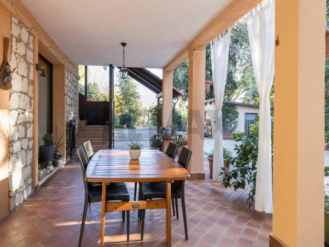 Villa Indipendente in vendita a Marche, Ancona