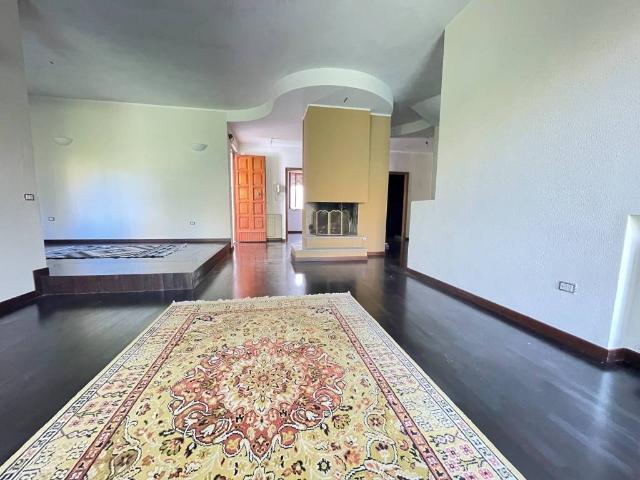 Villa Indipendente in vendita a Taglio di Candia, Ancona