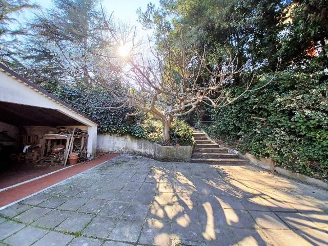 Villa Indipendente in vendita a Ancona