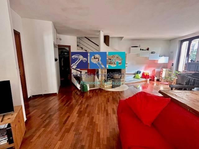 Villa Indipendente in vendita a Passo Varano, Marche
