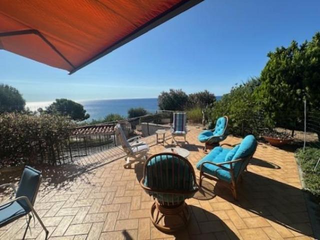 Villa Indipendente in vendita a Andora, Liguria