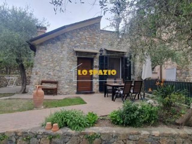 Villa Indipendente in vendita a Andora, Liguria