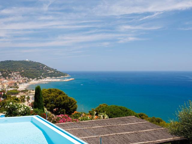 Villa Indipendente in vendita a Andora, Liguria