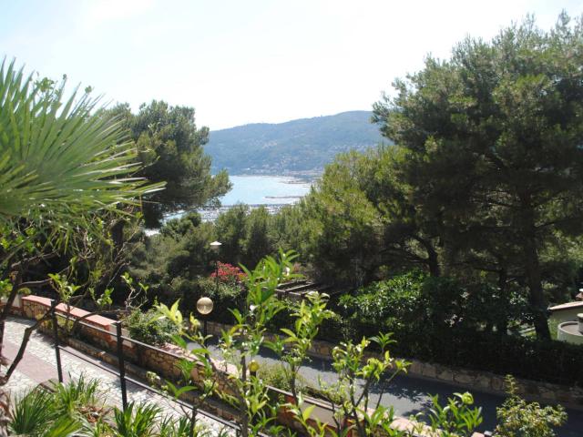 Villa Indipendente in vendita a Andora, Liguria
