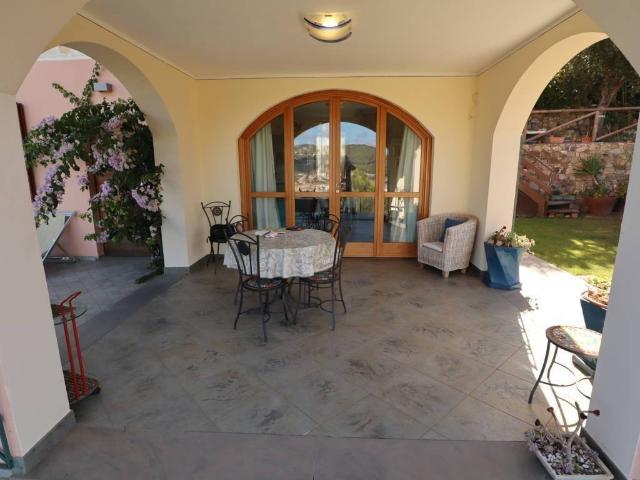Villa Indipendente in vendita a Andora, Liguria