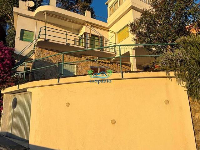 Villa Indipendente in vendita a Andora, Liguria