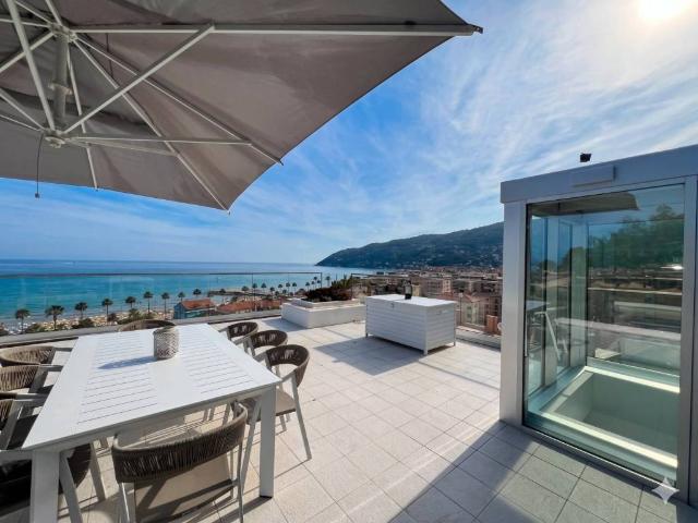 Villa Indipendente in vendita a Andora, Liguria