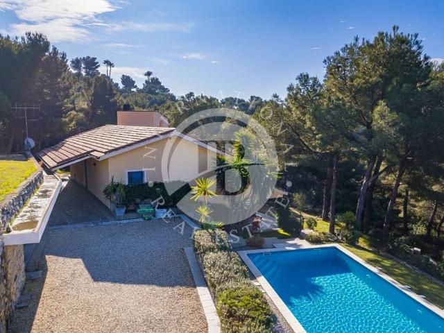Villa Indipendente in vendita a Andora, Liguria