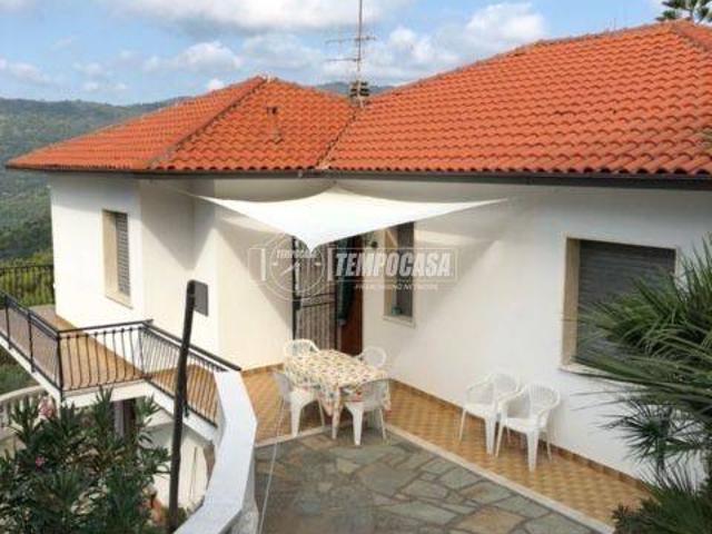 Villa Indipendente in vendita a Andora, Liguria