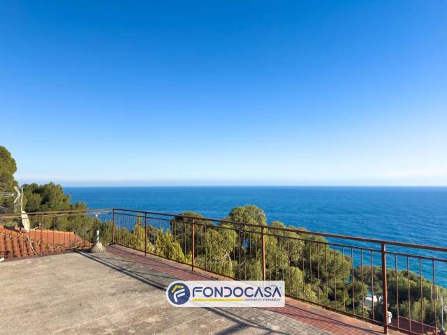 Villa Indipendente in vendita a Andora, Liguria