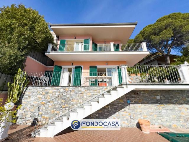 Villa Indipendente in vendita a Andora, Liguria