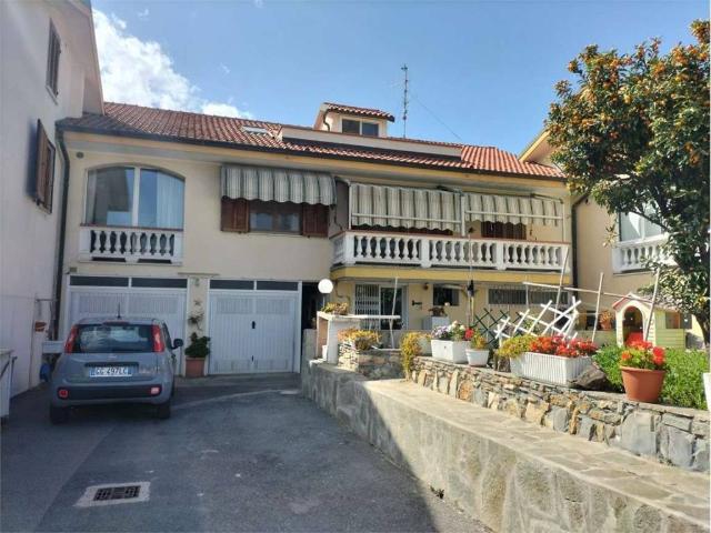 Villa Indipendente in vendita a Andora, Liguria