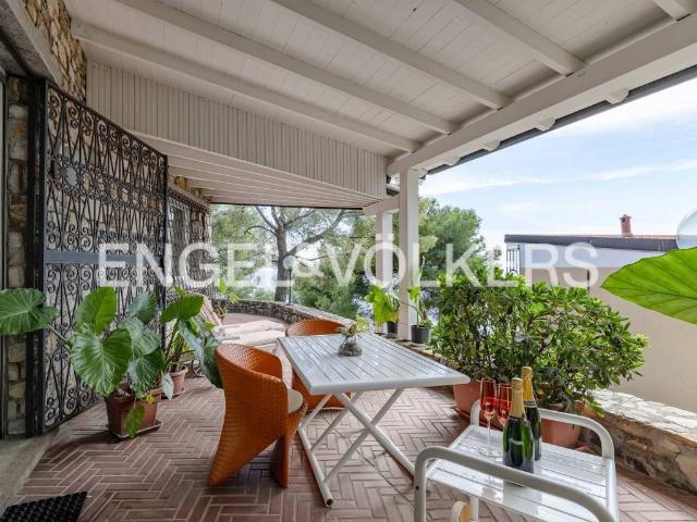 Villa Indipendente in vendita a Andora, Liguria