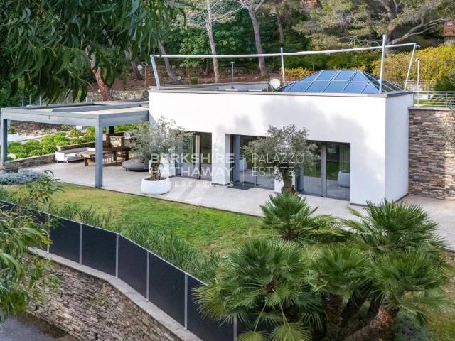Villa Indipendente in vendita a Andora, Liguria