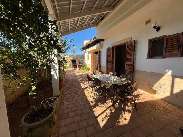Villa Indipendente in vendita a Puglia, Lecce