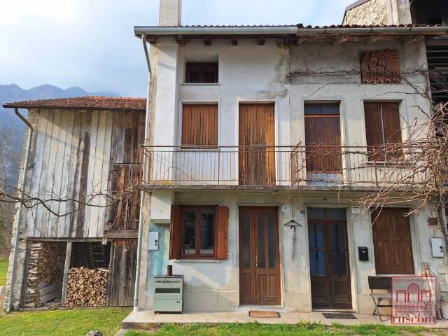 Villa Indipendente in vendita a Andreis, Friuli-Venezia Giulia