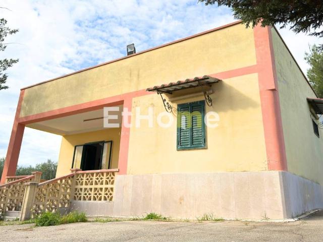 Villa Indipendente in vendita a Puglia, Barletta-andria-trani