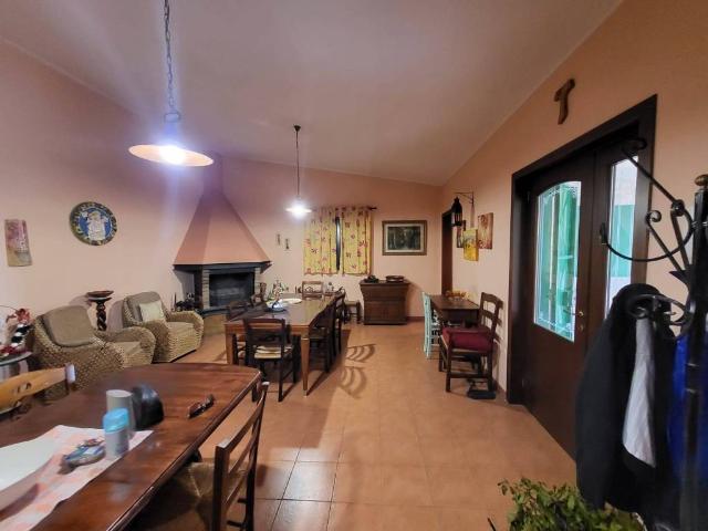 Villa Indipendente in vendita a Puglia, Barletta-andria-trani