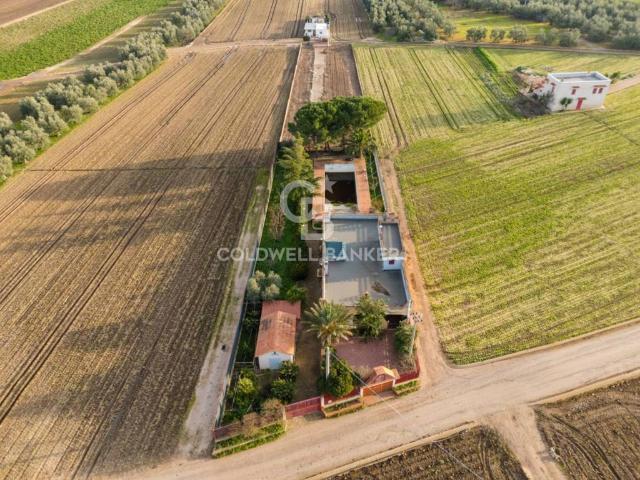 Villa Indipendente in vendita a Puglia, Barletta-andria-trani