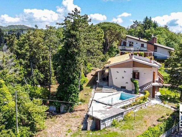 Villa Indipendente in vendita a Scheggia, Anghiari