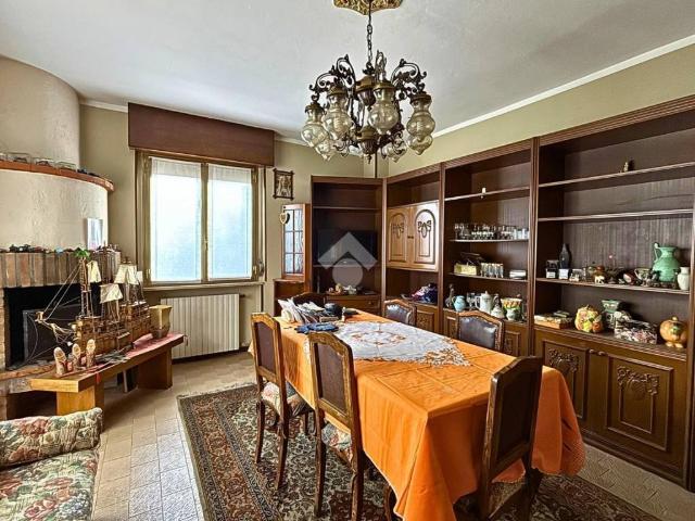 Villa Indipendente in vendita a Comunità montana della valle Camonica, Angolo Terme