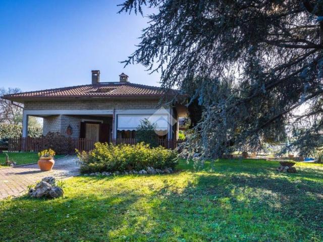Villa Indipendente in vendita a Roma Capitale, Lazio