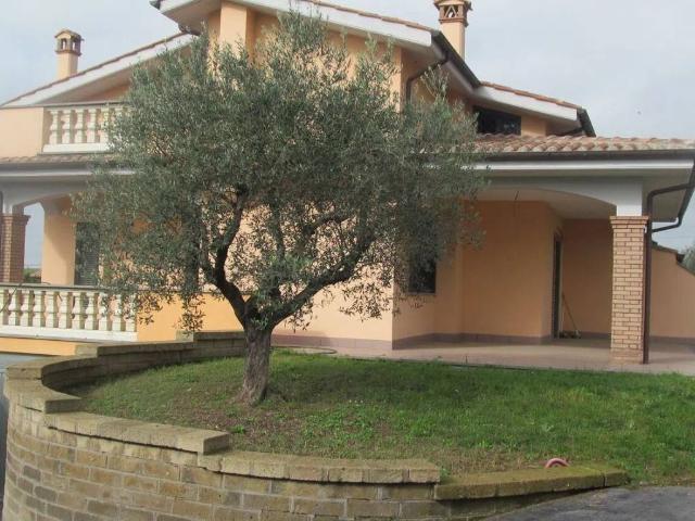 Villa Indipendente in vendita a Roma Capitale, Lazio