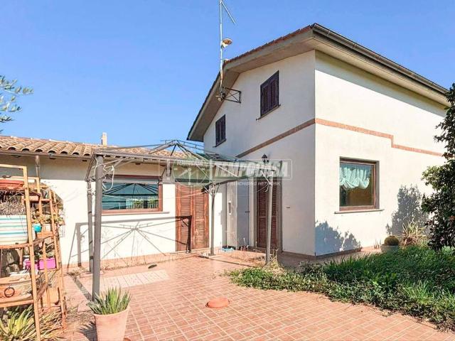 Villa Indipendente in vendita a Roma Capitale, Lazio