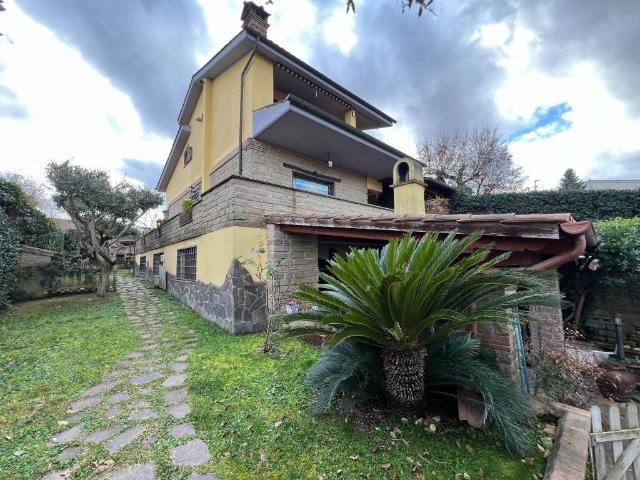 Villa Indipendente in vendita a Roma Capitale, Lazio
