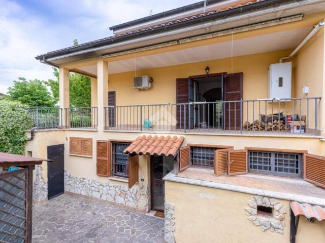 Villa Indipendente in vendita a Residenza Claudia, Roma Capitale