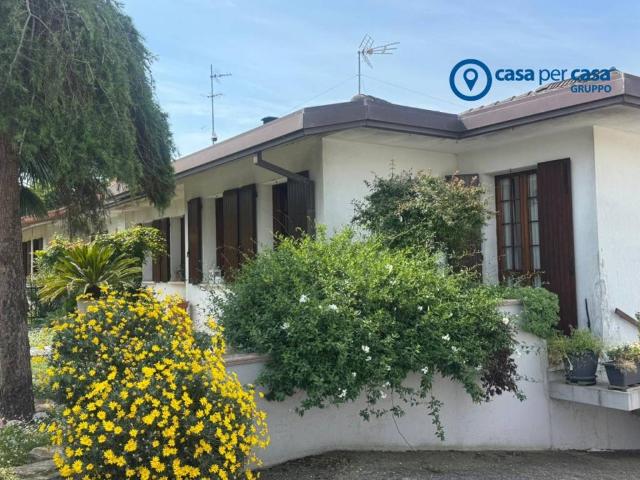 Villa Indipendente in vendita a Anguillara Veneta, Veneto