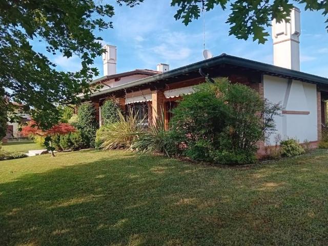 Villa Indipendente in vendita a Annone Veneto, Veneto
