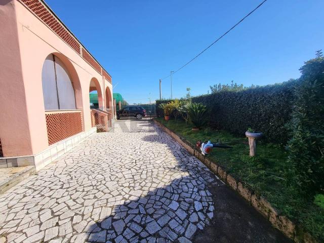 Villa Indipendente in vendita a La Borghesina II, Roma Capitale