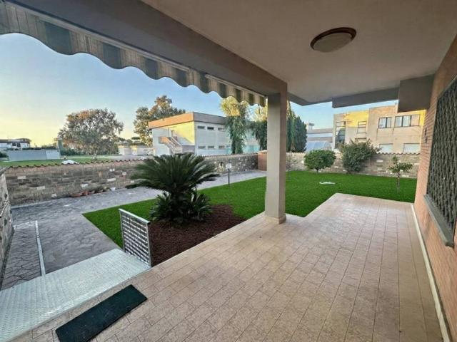 Villa Indipendente in vendita a Melorosso, Roma Capitale