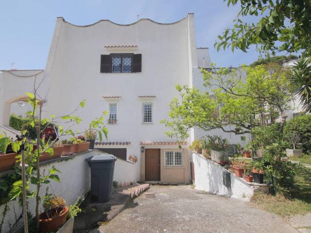 Villa Indipendente in vendita a Piscinari, Roma Capitale