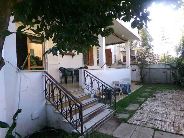 Villa Indipendente in vendita a Anzio