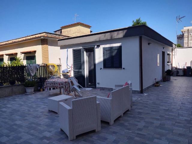 Villa Indipendente in vendita a Lido di Enea, Roma Capitale