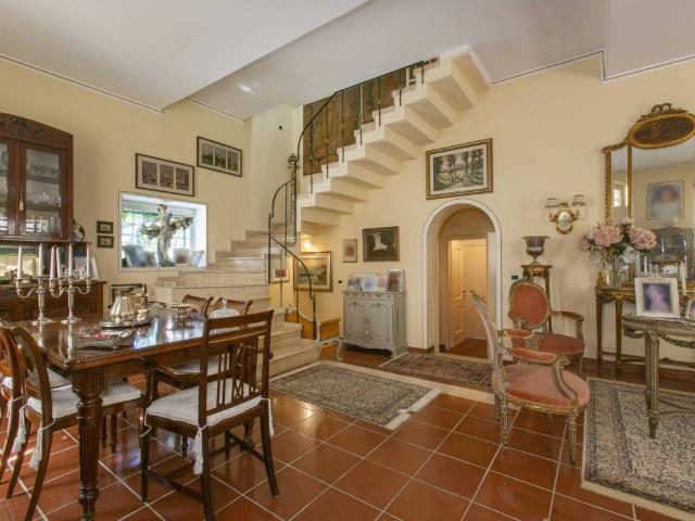 Villa Indipendente in vendita a Europa, Roma Capitale
