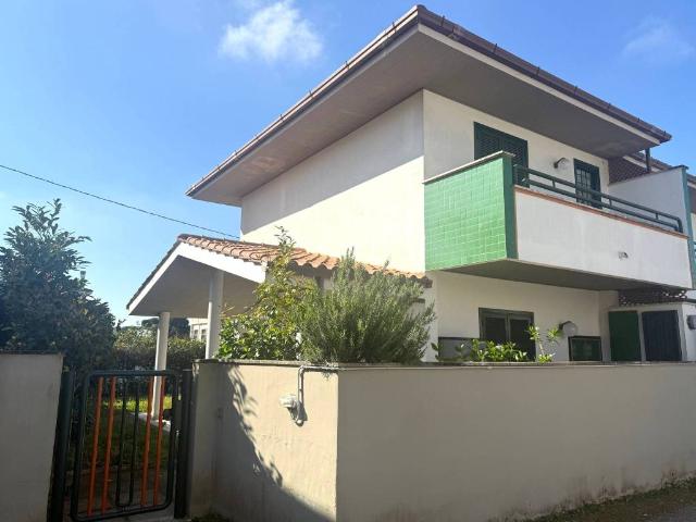 Villa Indipendente in vendita a Lido di Enea, Roma Capitale
