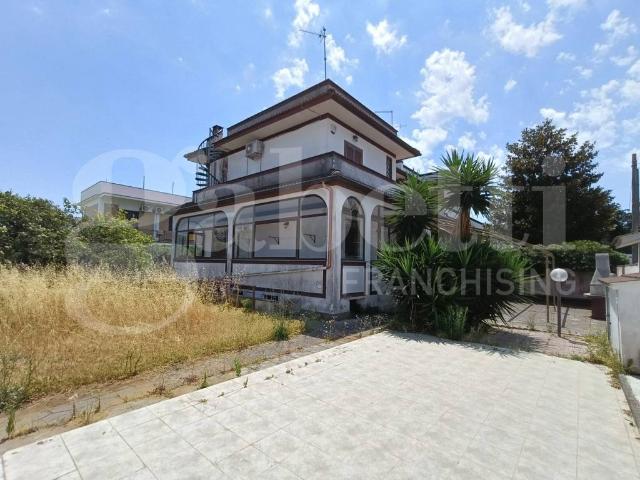 Villa Indipendente in vendita a Melorosso, Roma Capitale