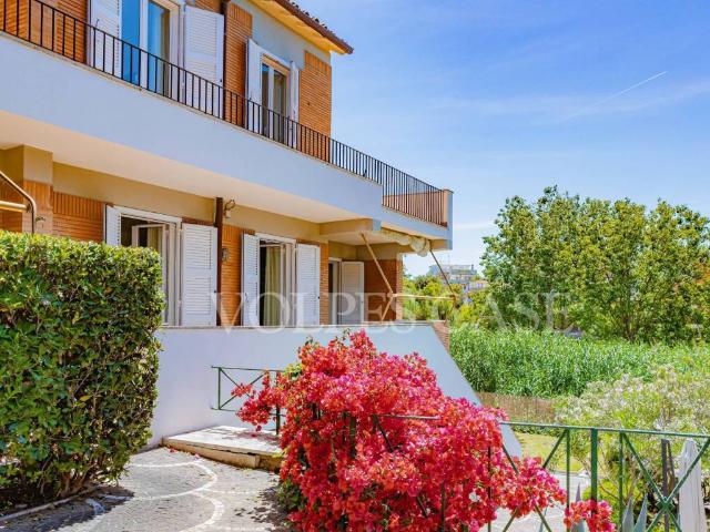 Villa Indipendente in vendita a Lido dei Gigli, Roma Capitale