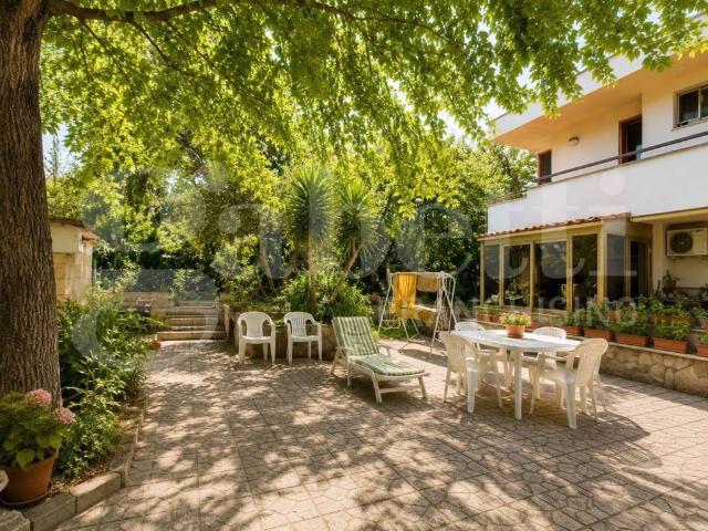 Villa Indipendente in vendita a Selva Secca, Roma Capitale