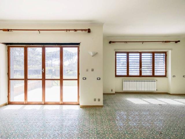 Villa Indipendente in vendita a Selva Secca, Roma Capitale
