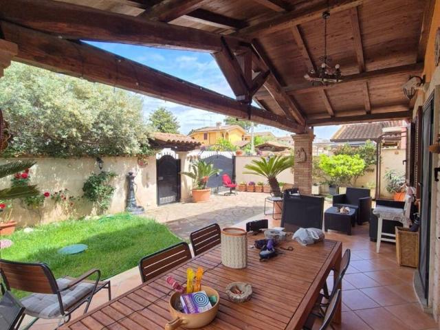 Villa Indipendente in vendita a Roma Capitale, Lazio