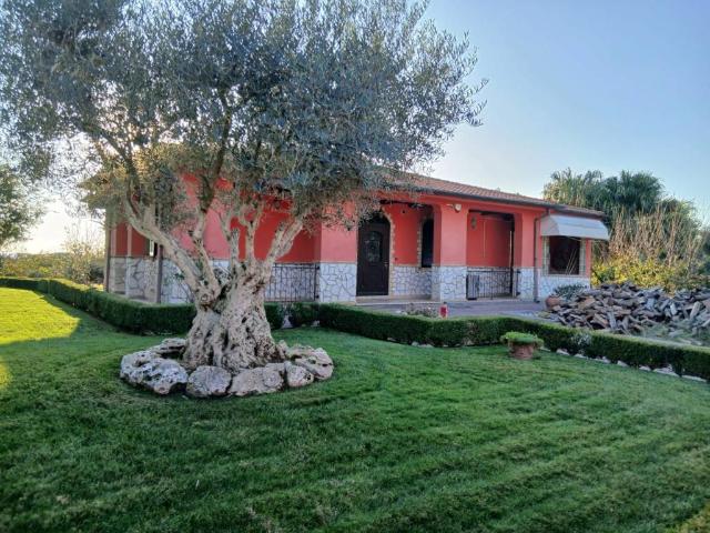 Villa Indipendente in vendita a Roma Capitale, Lazio